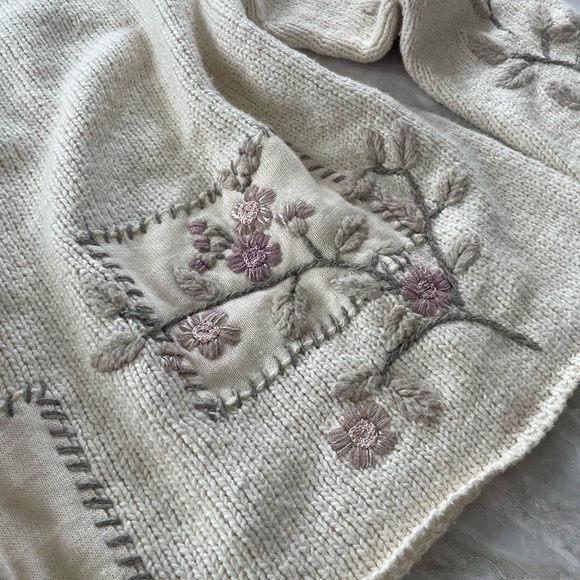Coldwater Creek Floral Embroidered Patchwork Cream Sweater - Picture 3 of 8